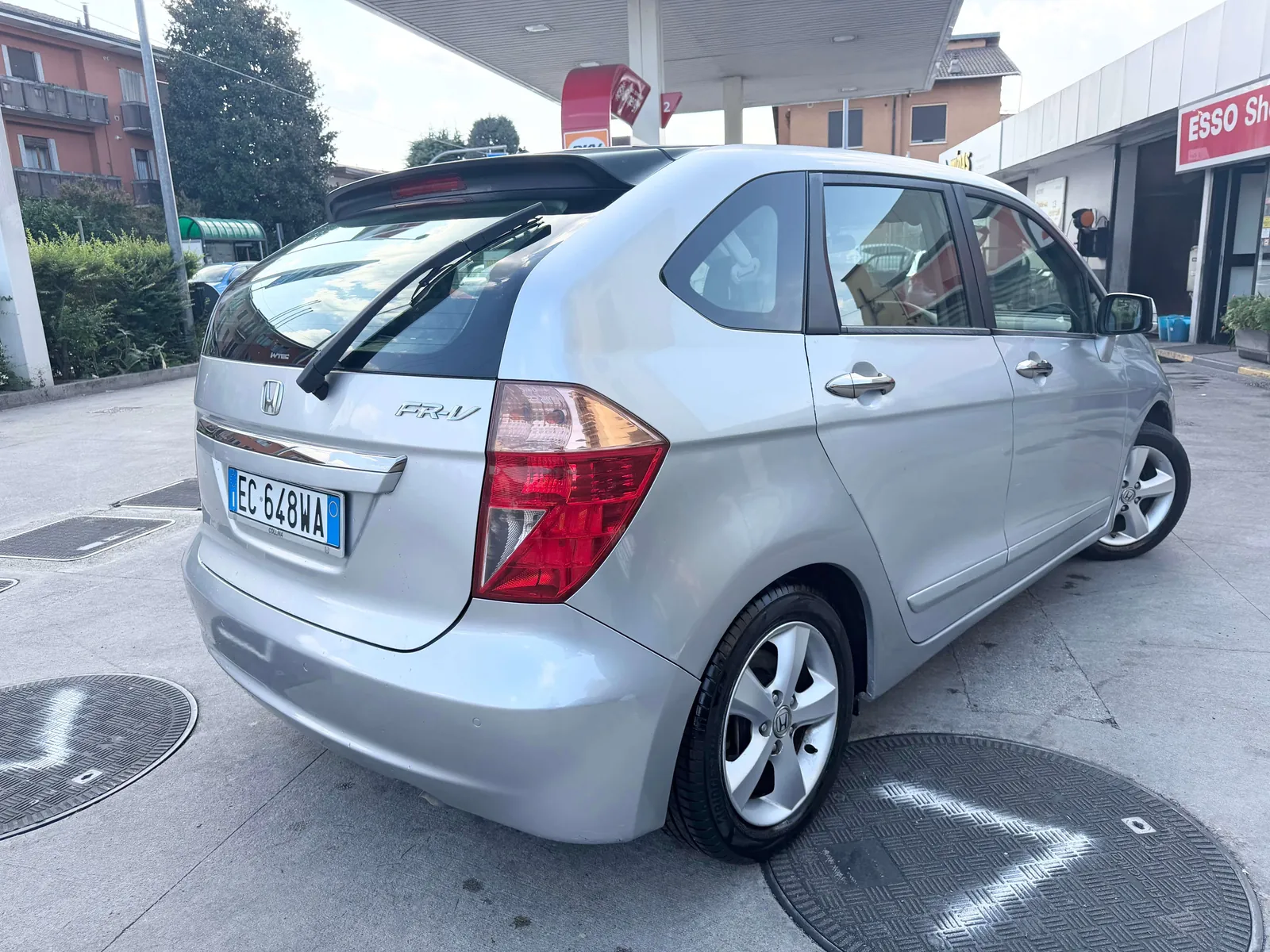 Honda Fr-V 2010 photo 4