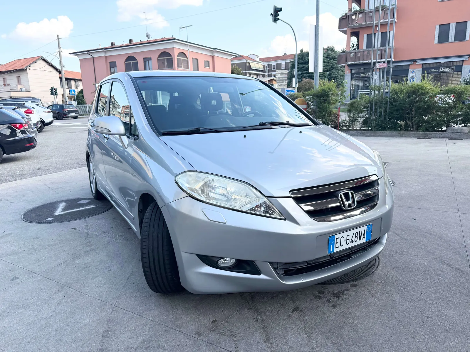 Honda Fr-V 2010 photo 3