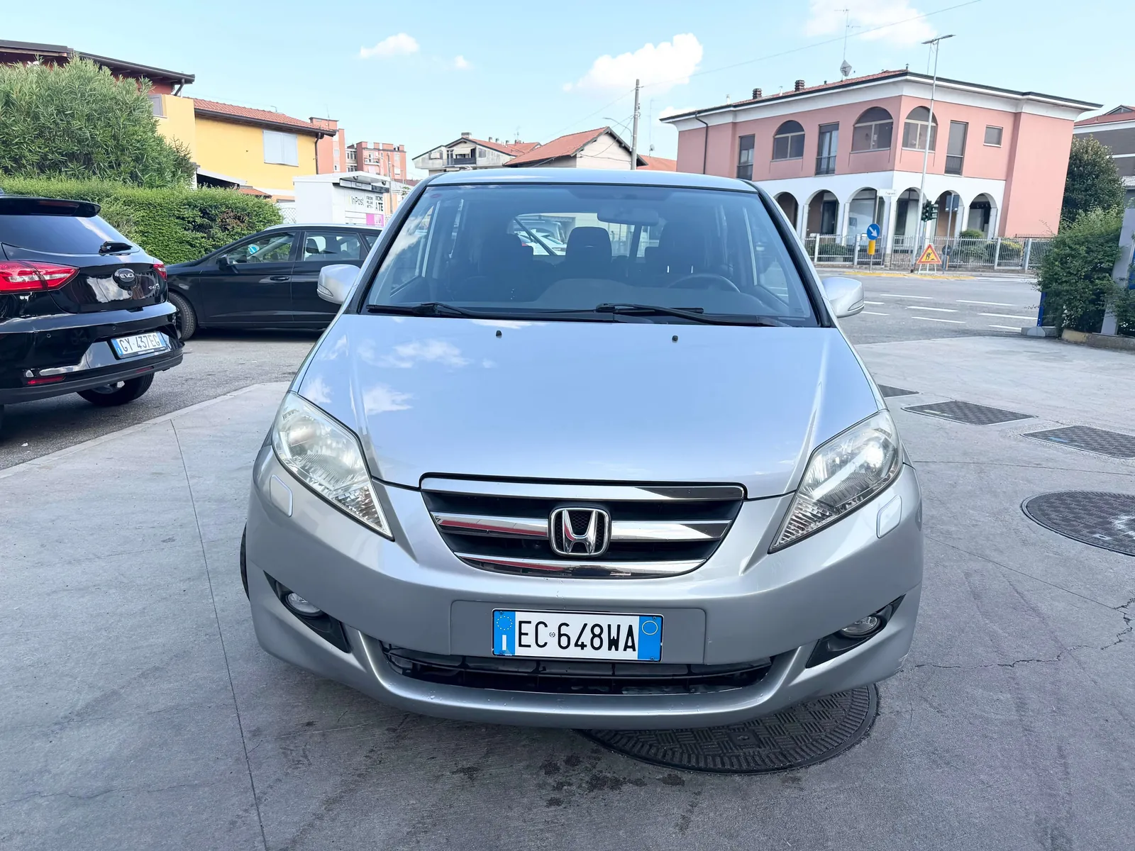 Honda Fr-V 2010 photo 2