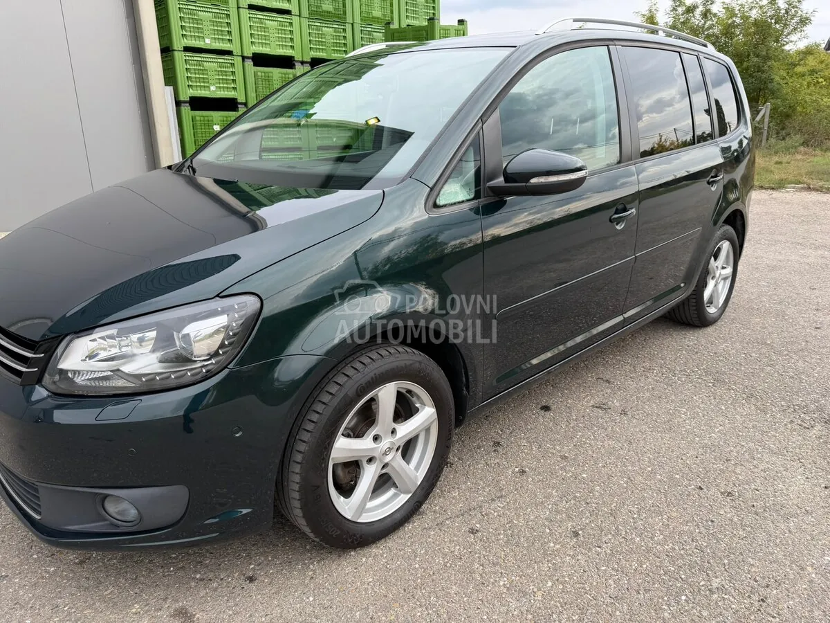 Volkswagen Touran 2012 photo 3