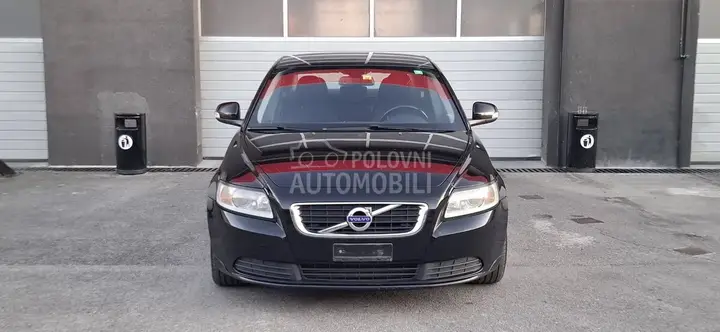 Volvo S40 2010 photo 3