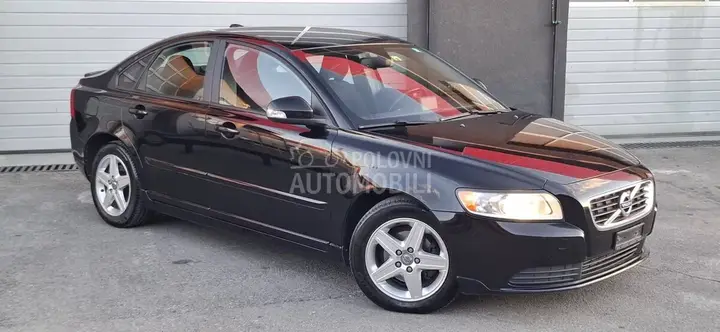 Volvo S40