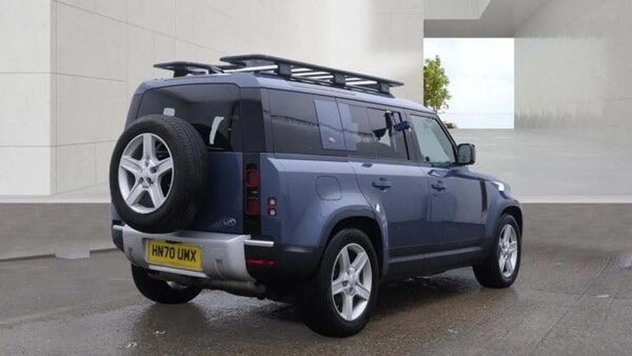 Land Rover Defender 2020 photo 3