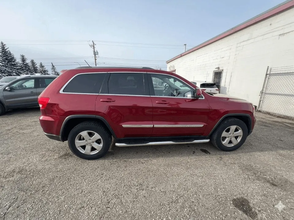 Jeep Grand Cherokee 2011 photo 4