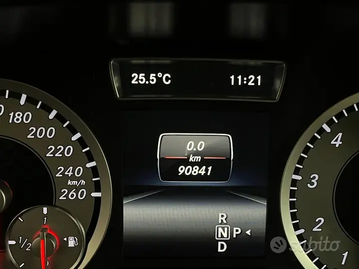 Mercedes-Benz A 250 2015 photo 2