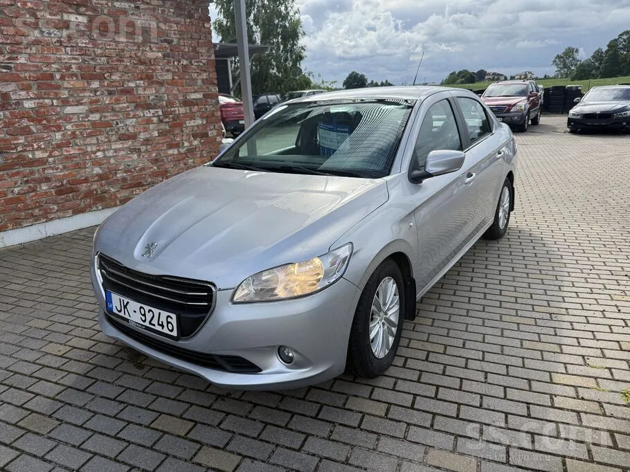 Peugeot 301