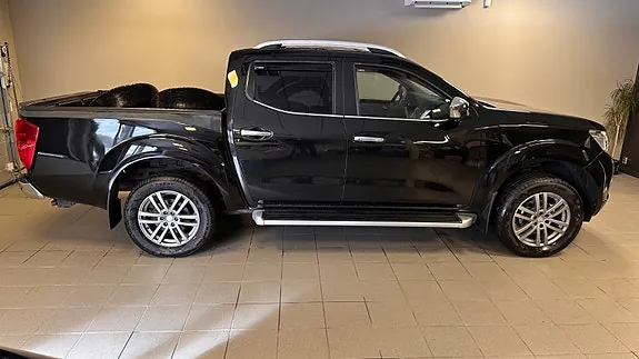 Nissan Np300 2016 photo 3