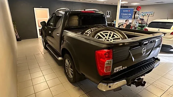 Nissan Np300 2016 photo 5