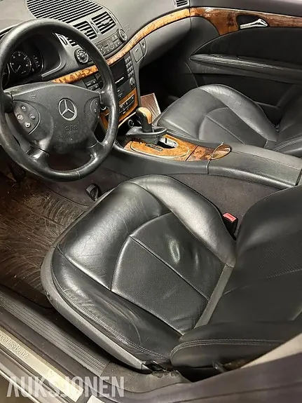 Mercedes-Benz E-Class 2001 photo 5