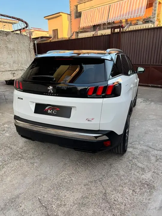 Peugeot 3008 2018 photo 4