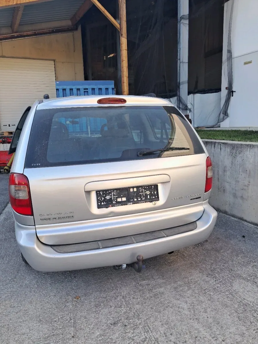 Chrysler Voyager 2004 photo 3