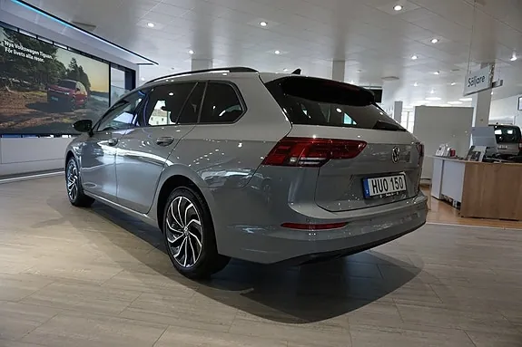 Volkswagen Golf I 2022 photo 3