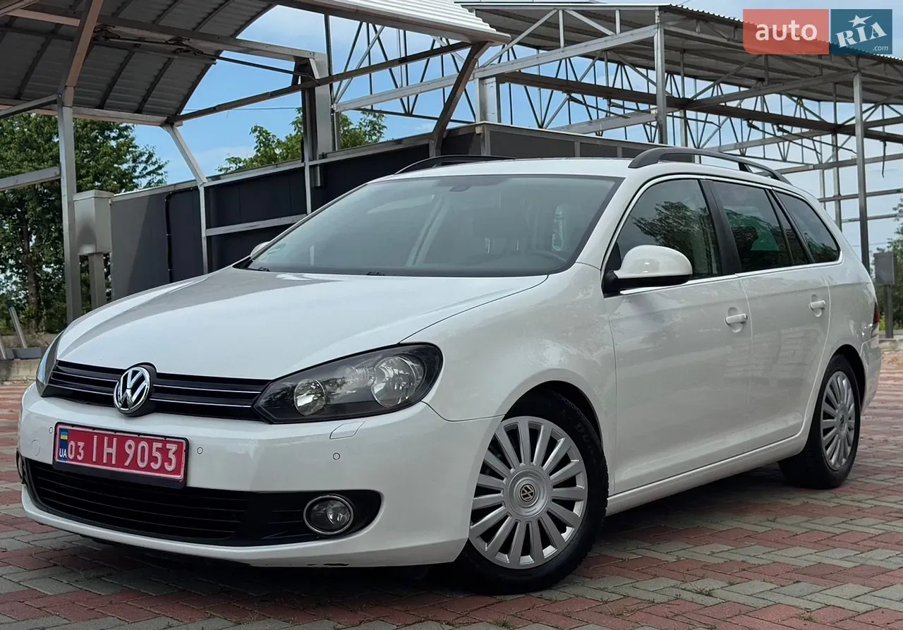 Volkswagen Golf 2010 photo 2