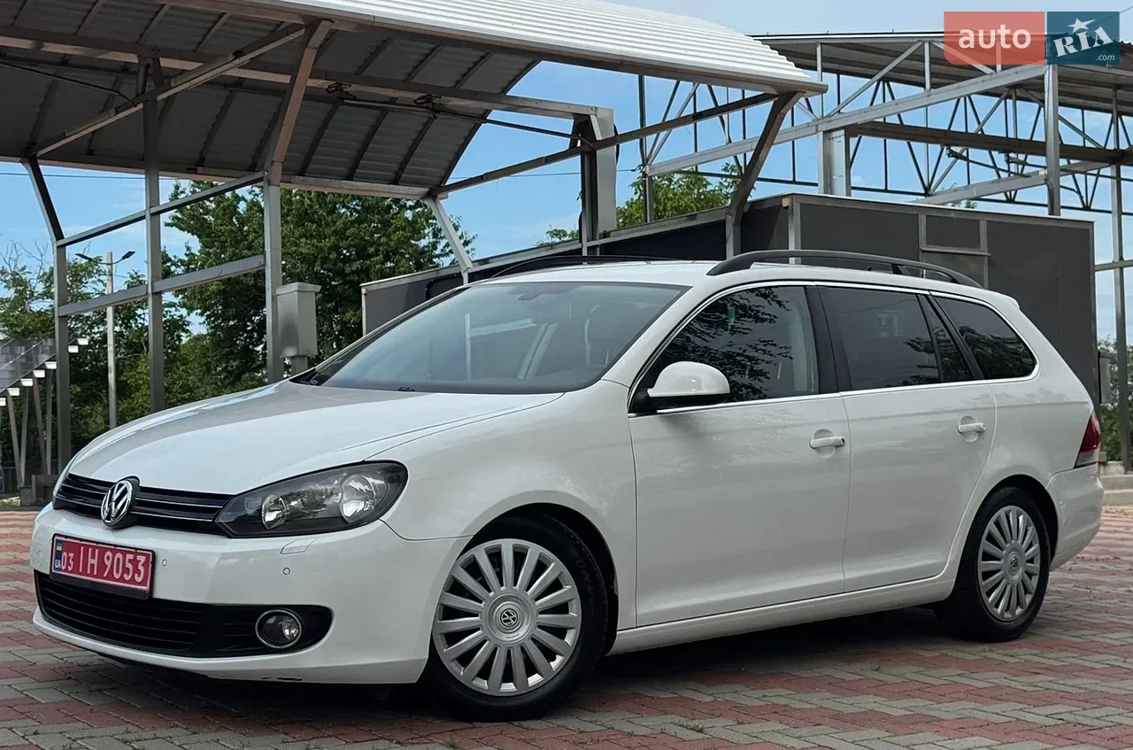 Volkswagen Golf 2010 photo 3
