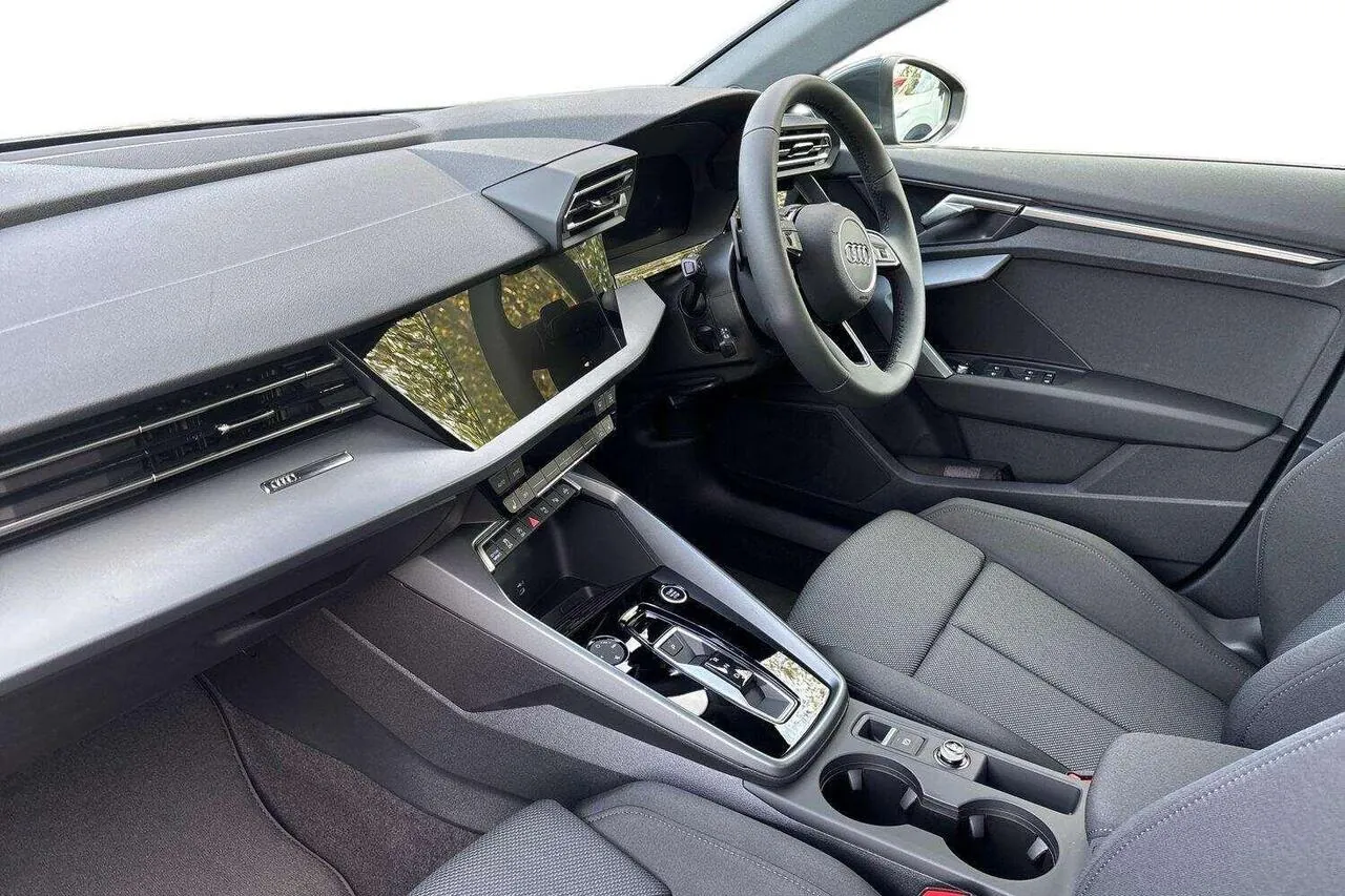 Audi A3 2026 photo 2