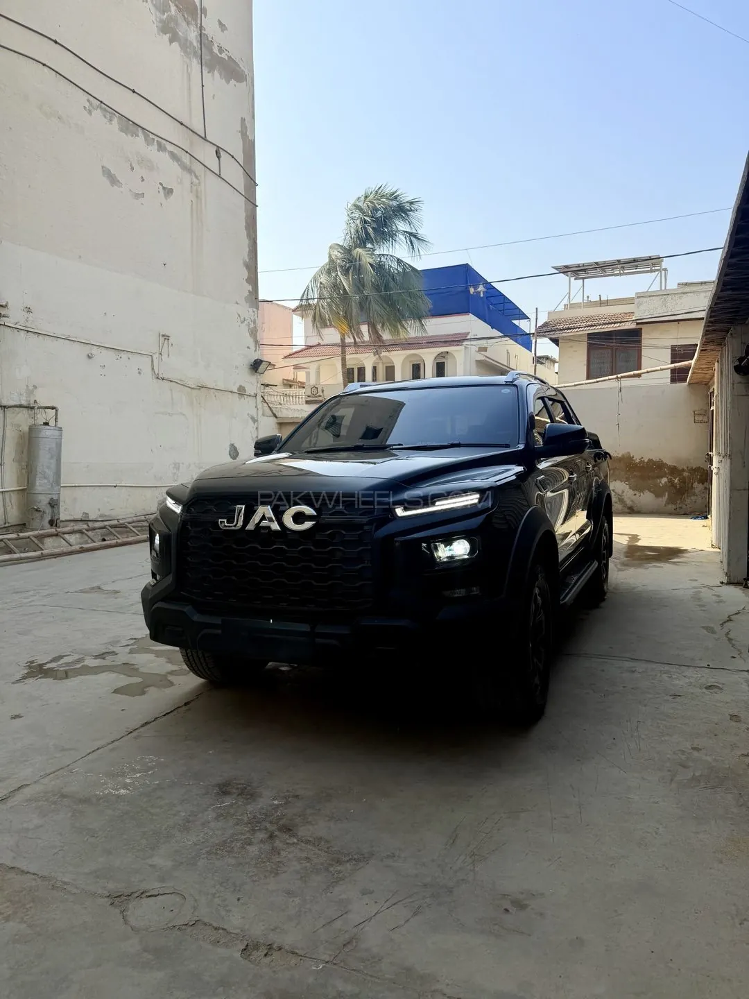 JAC T9