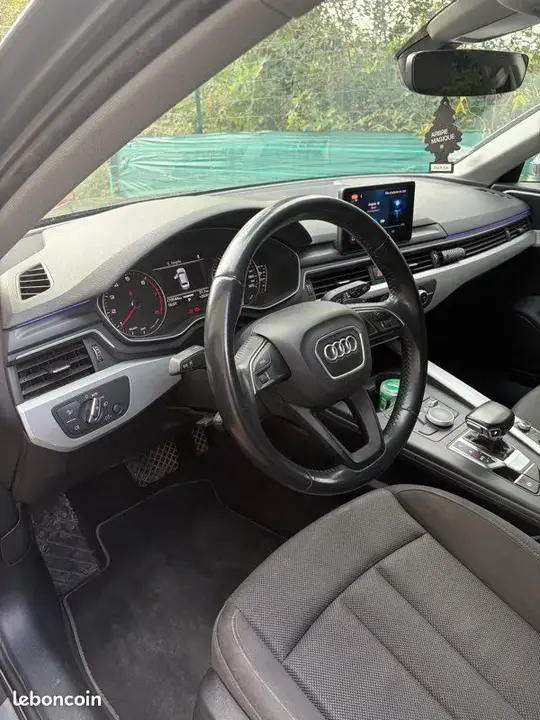 Audi A4 2018 photo 3