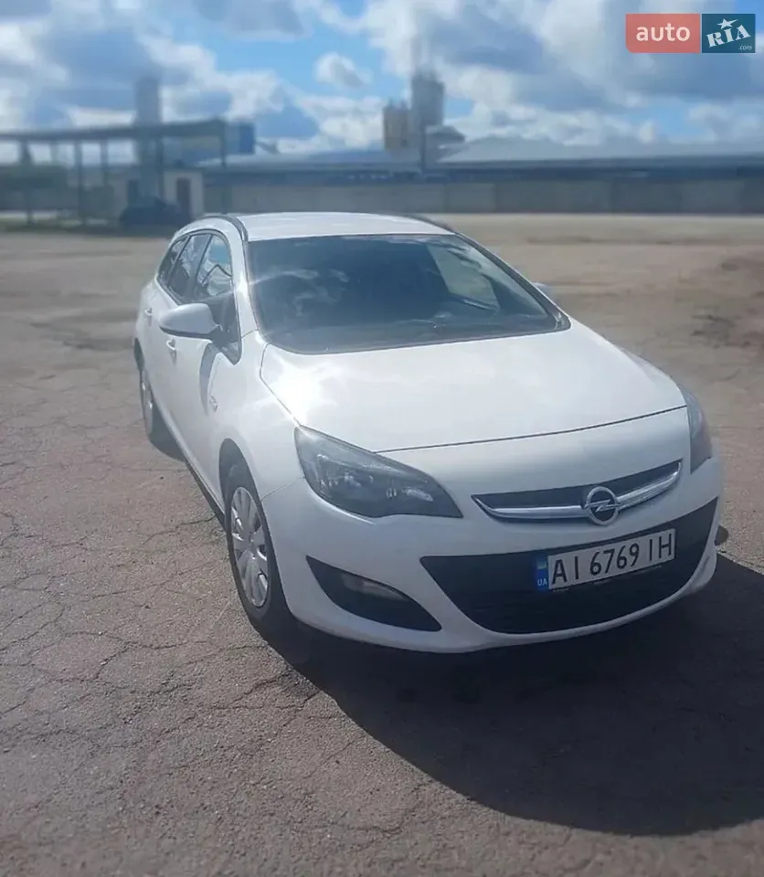 Opel Astra 2014 photo 4