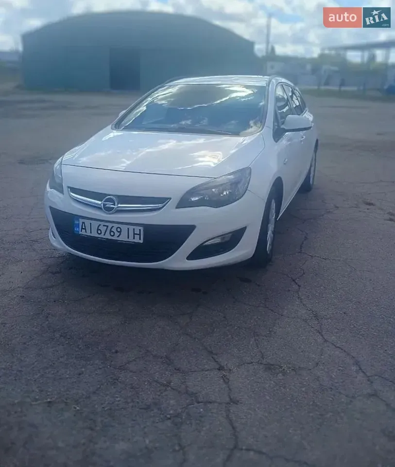 Opel Astra 2014 photo 3