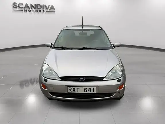 Ford Focus 2000 photo 3