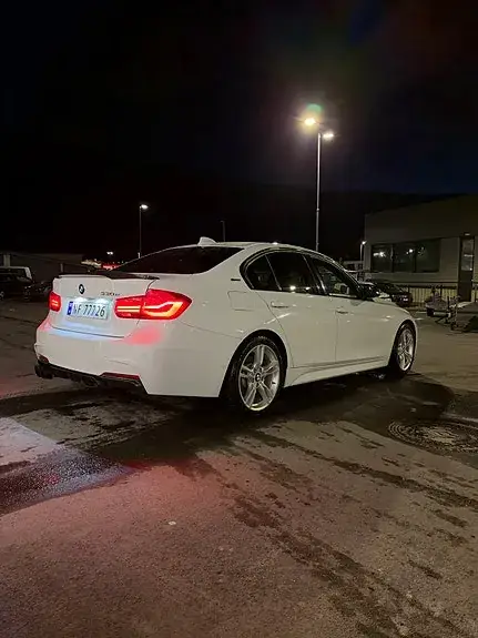 BMW 330E 2016 photo 4