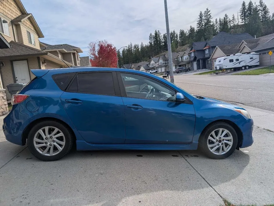 Mazda 3 2012 photo 4