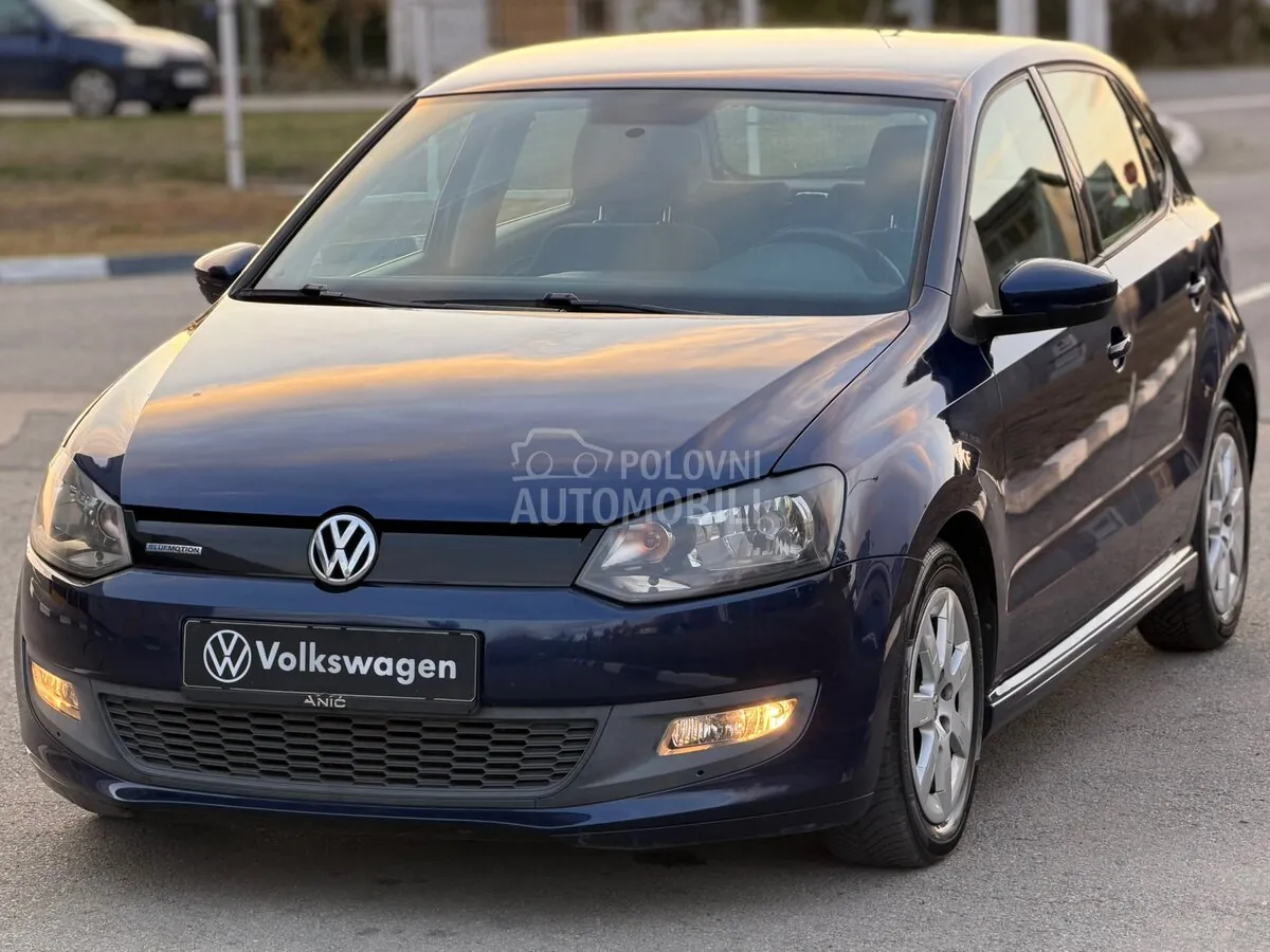 Volkswagen Polo 2010 photo 3