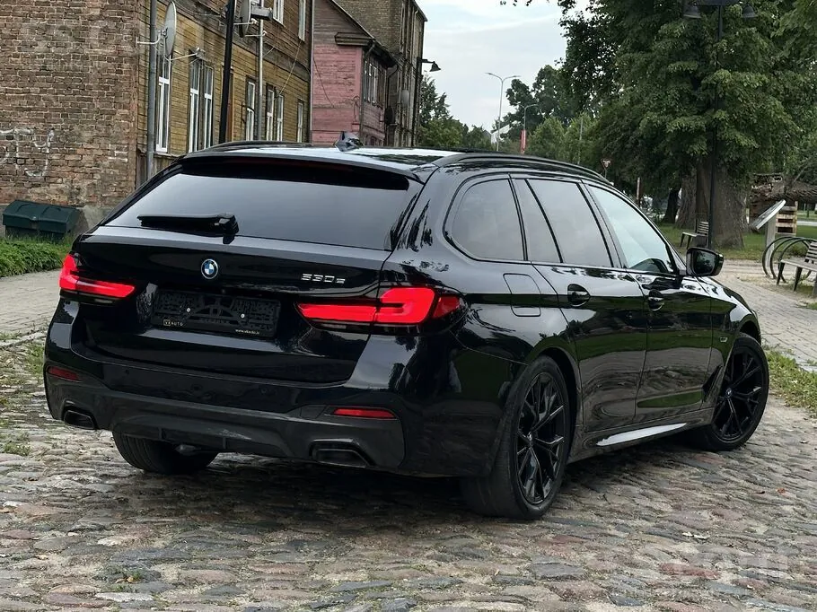 BMW 530E 2021 photo 2