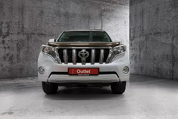 Toyota Land Cruiser 2016 photo 2