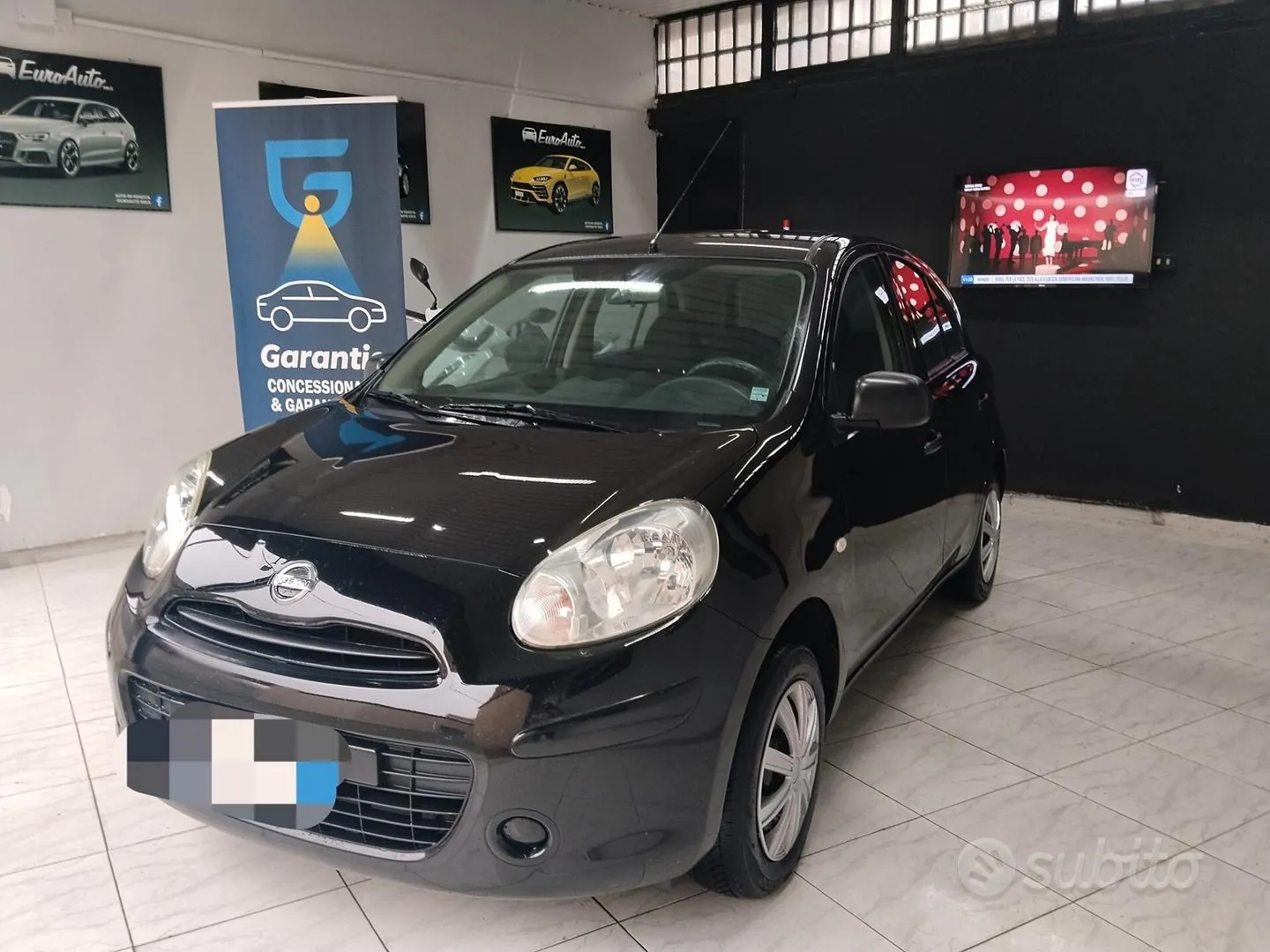 Nissan Micra 2011 photo 2