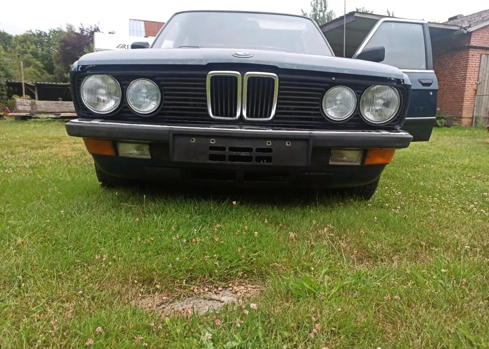 BMW E28