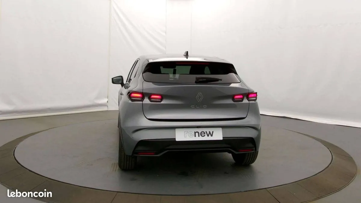 Renault Clio 2026 photo 4