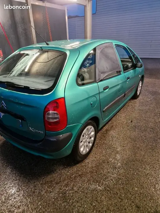 Citroen Xsara Picasso 2001 photo 2