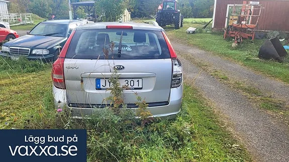 Kia Ceed 2010 photo 3