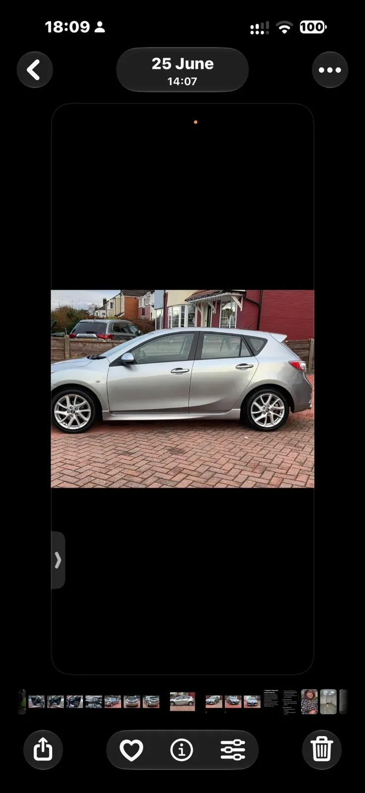 Mazda Mazda3 2012 photo 4