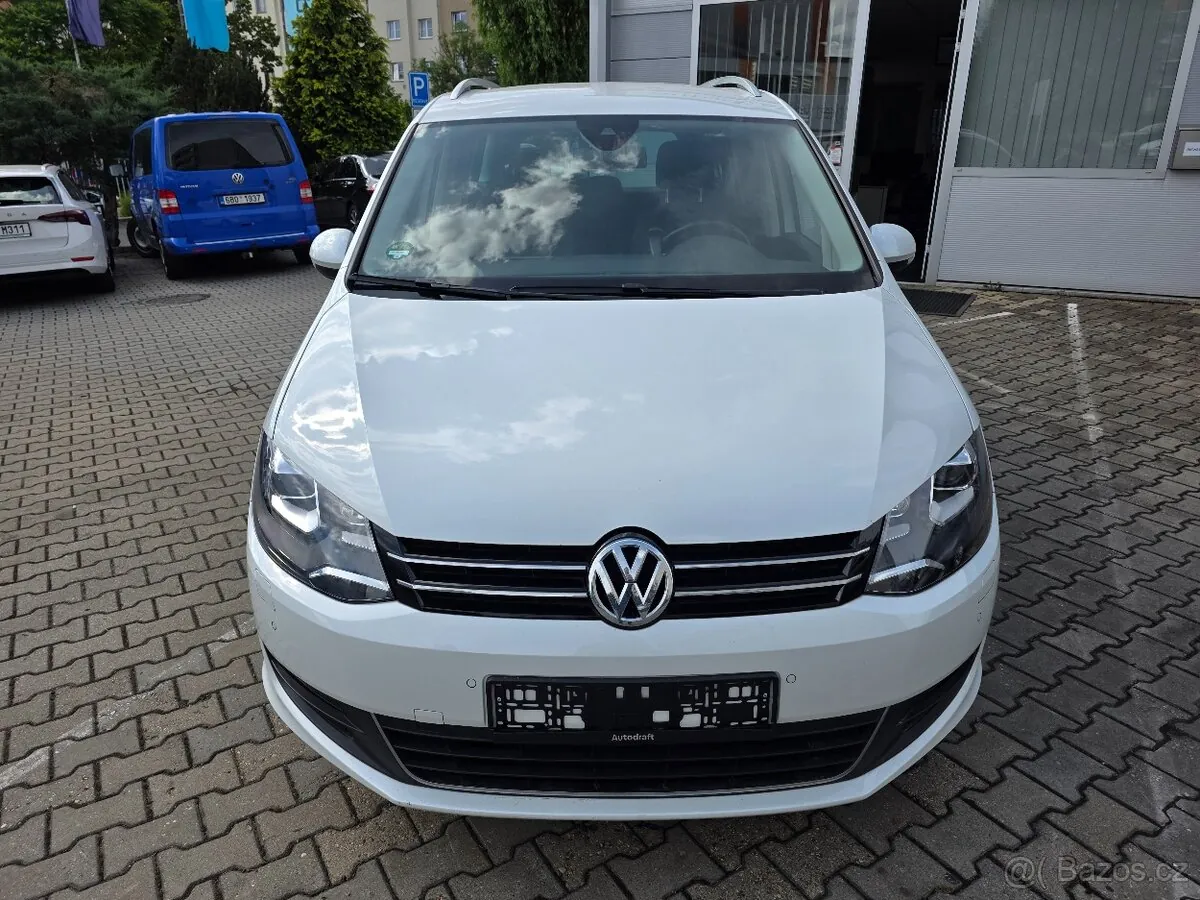 Volkswagen Sharan 2015 photo 2