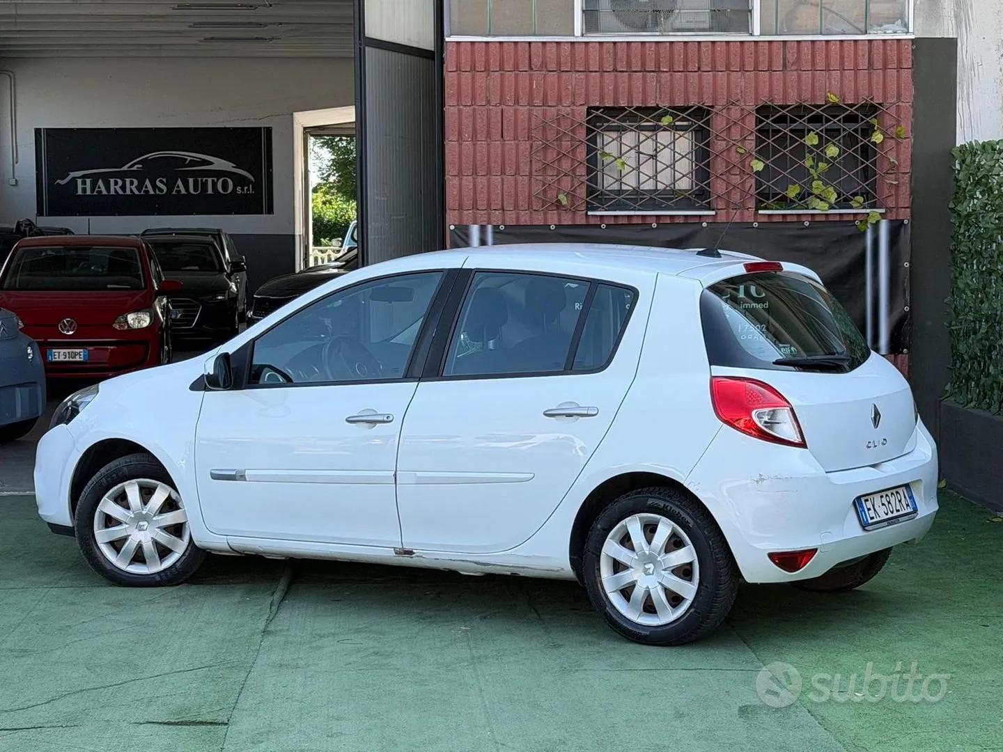 Renault Clio 2011 photo 4