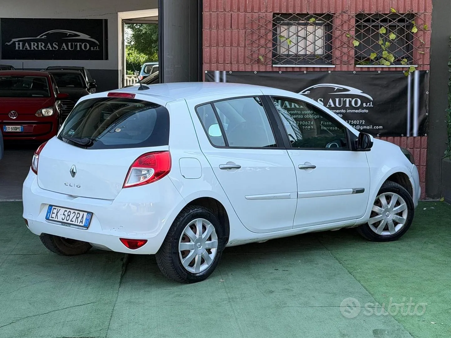 Renault Clio 2011 photo 3