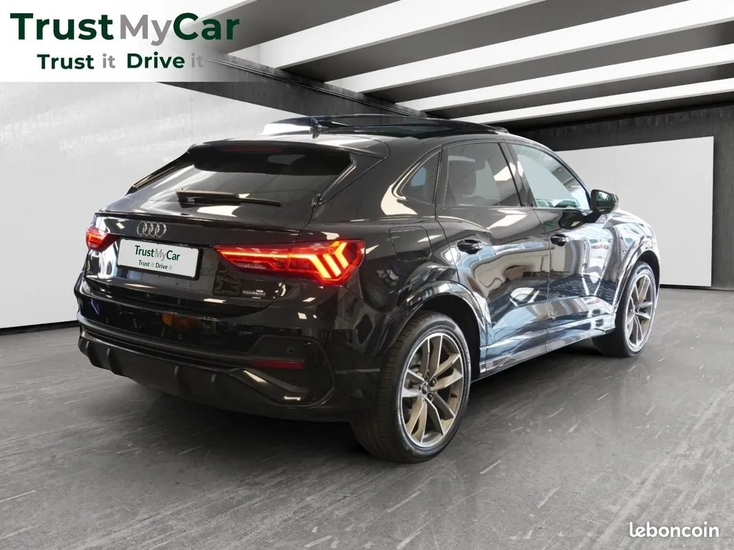 Audi Q3 2021 photo 4