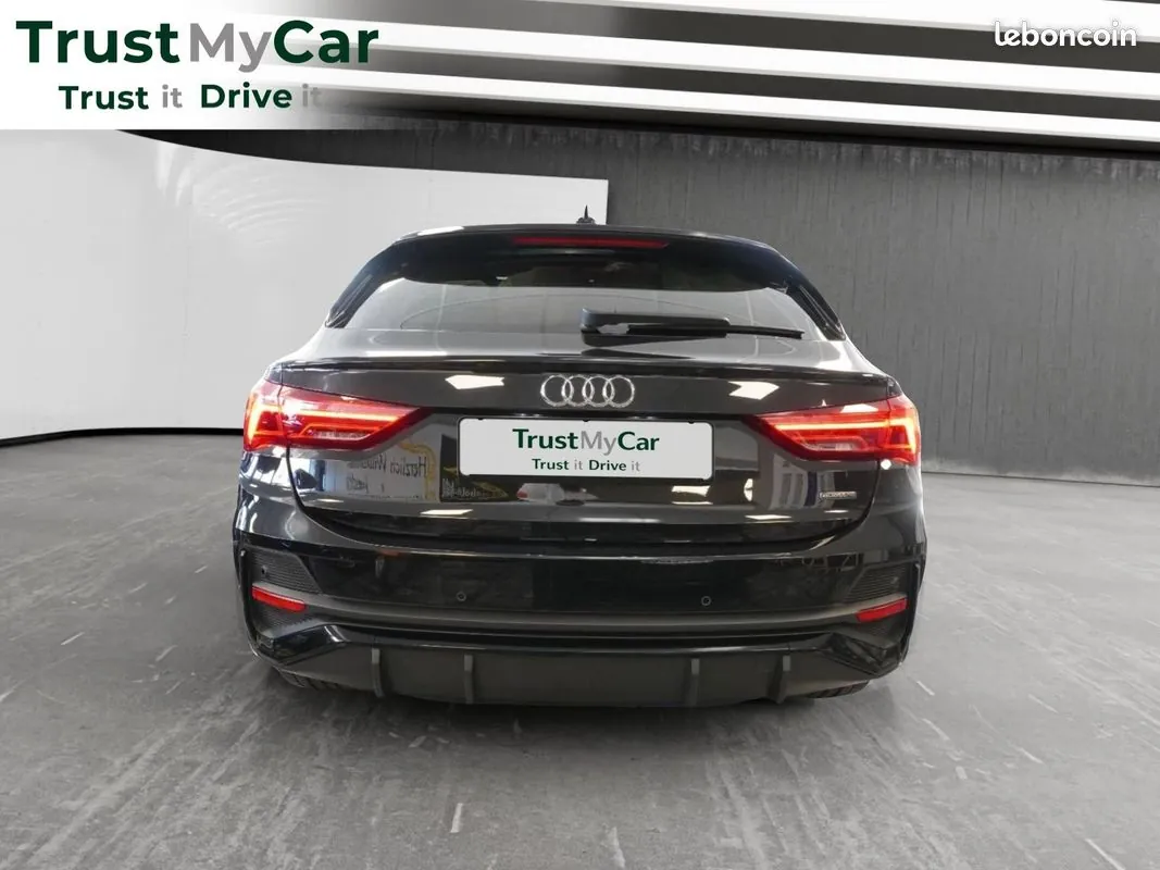 Audi Q3 2021 photo 5