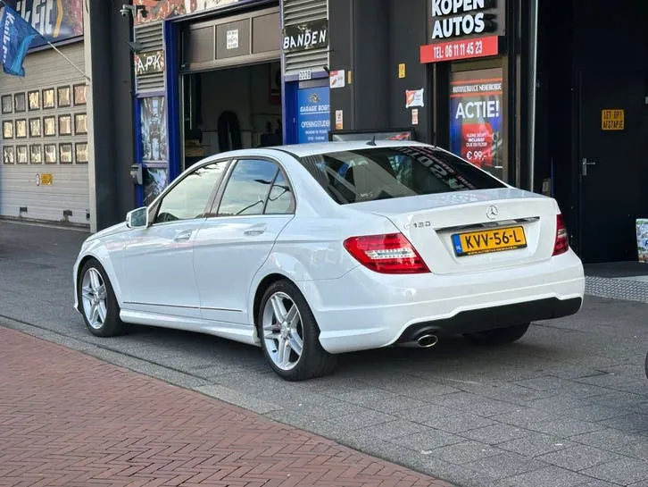 Mercedes-Benz C-Class 2013 photo 2