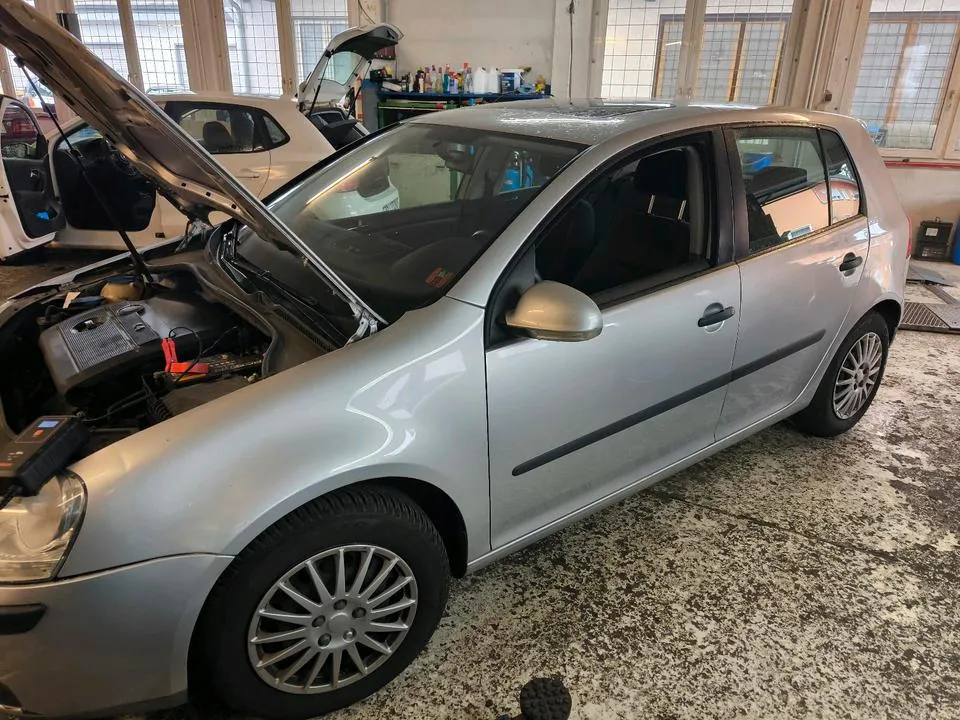 Volkswagen Golf V