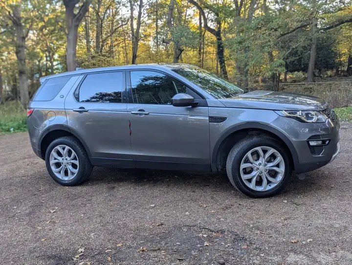 Land Rover Discovery Sport 2017 photo 5