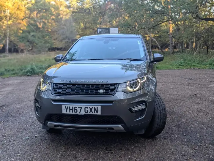Land Rover Discovery Sport 2017 photo 3