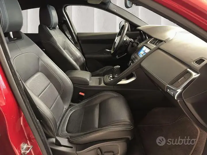 Jaguar E-Pace 2018 photo 3