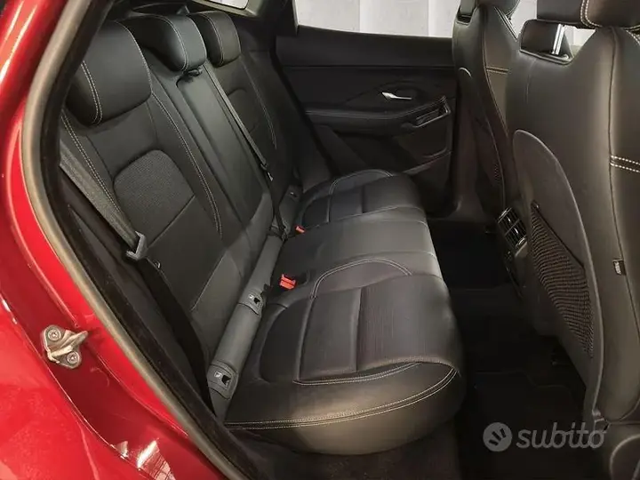 Jaguar E-Pace 2018 photo 5