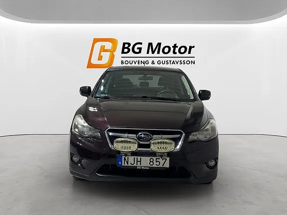 Subaru Xv 2013 photo 2