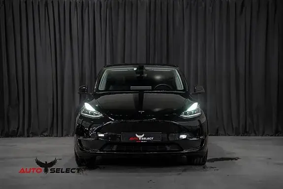 Tesla Model Y 2023 photo 5