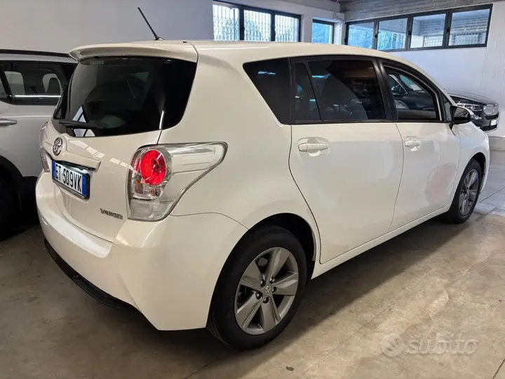 Toyota Verso 2014 photo 4