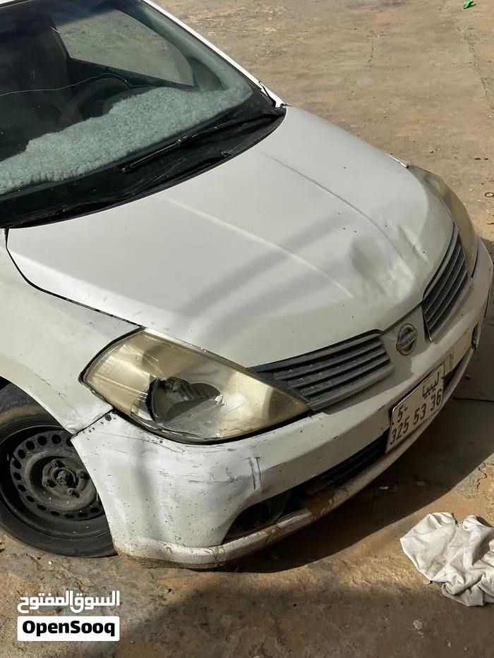 Nissan Tiida 2008 photo 3